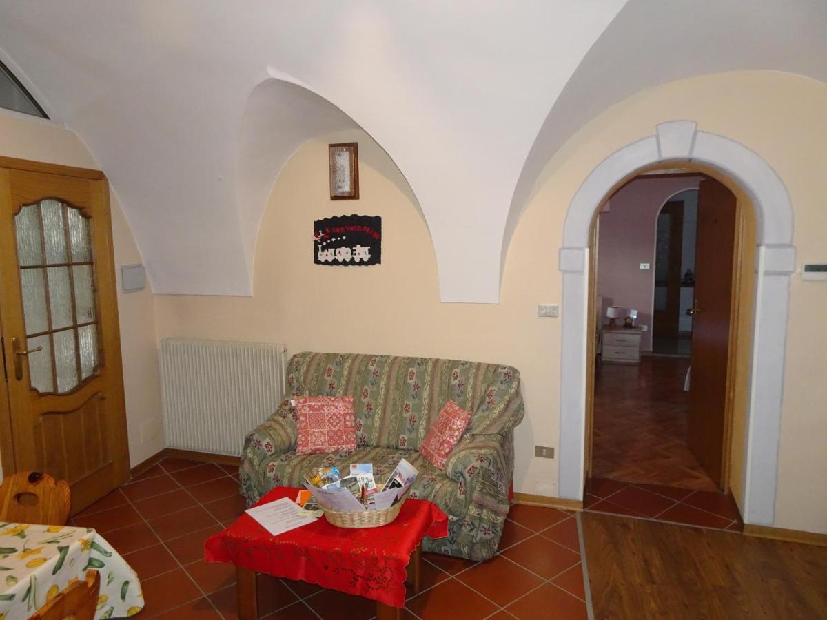 B&B San Valentino Giovo Екстер'єр фото